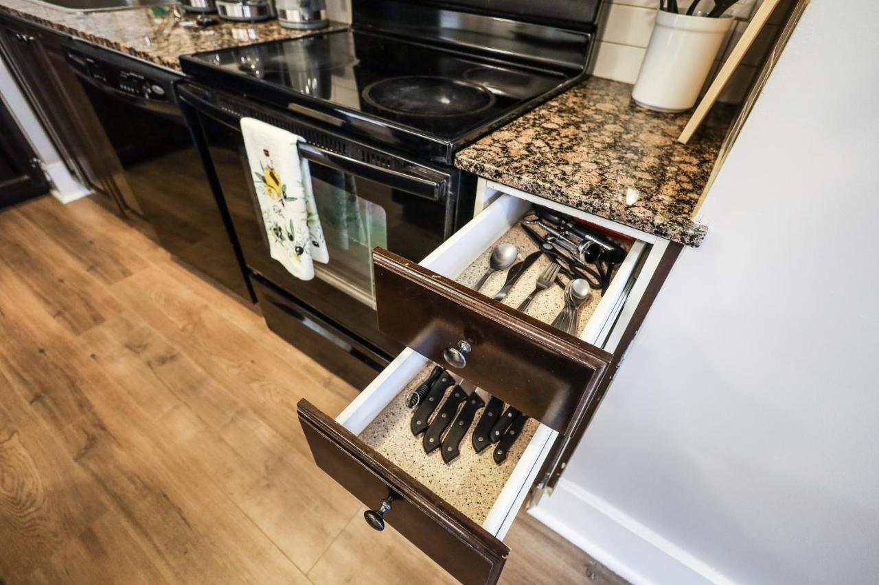Luxury Apartments In Μισισάουγκα Εξωτερικό φωτογραφία