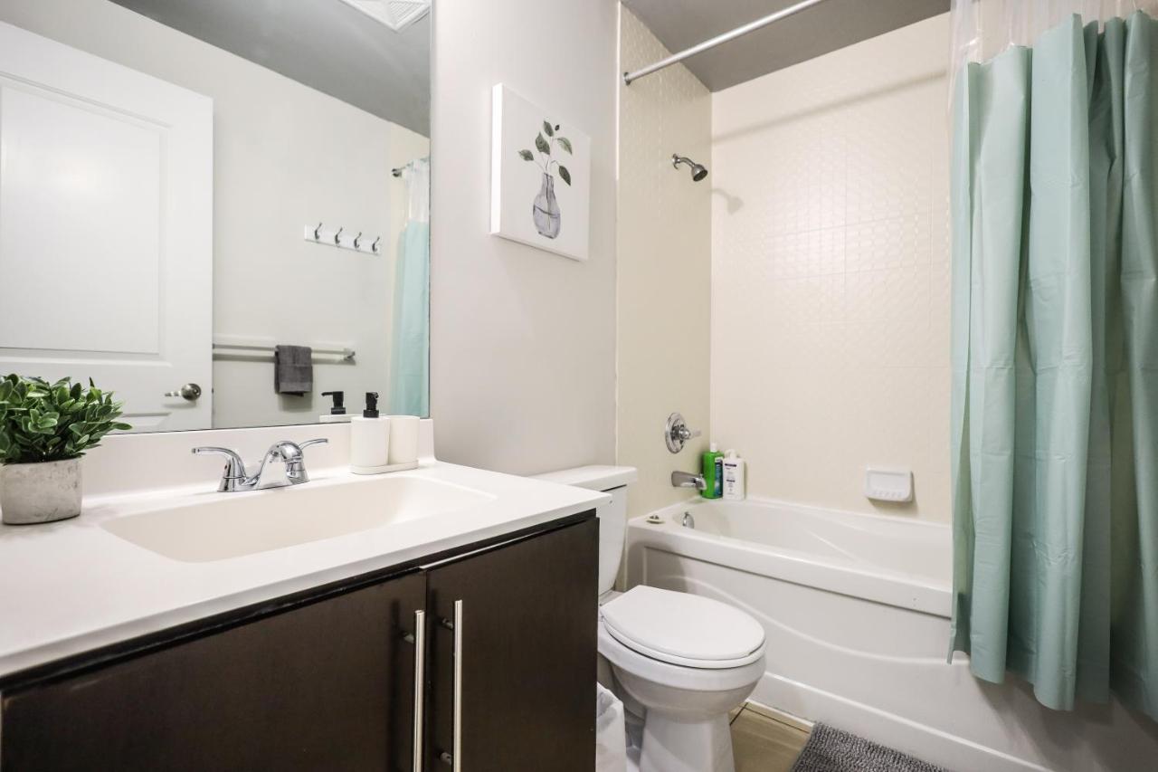 Luxury Apartments In Μισισάουγκα Εξωτερικό φωτογραφία